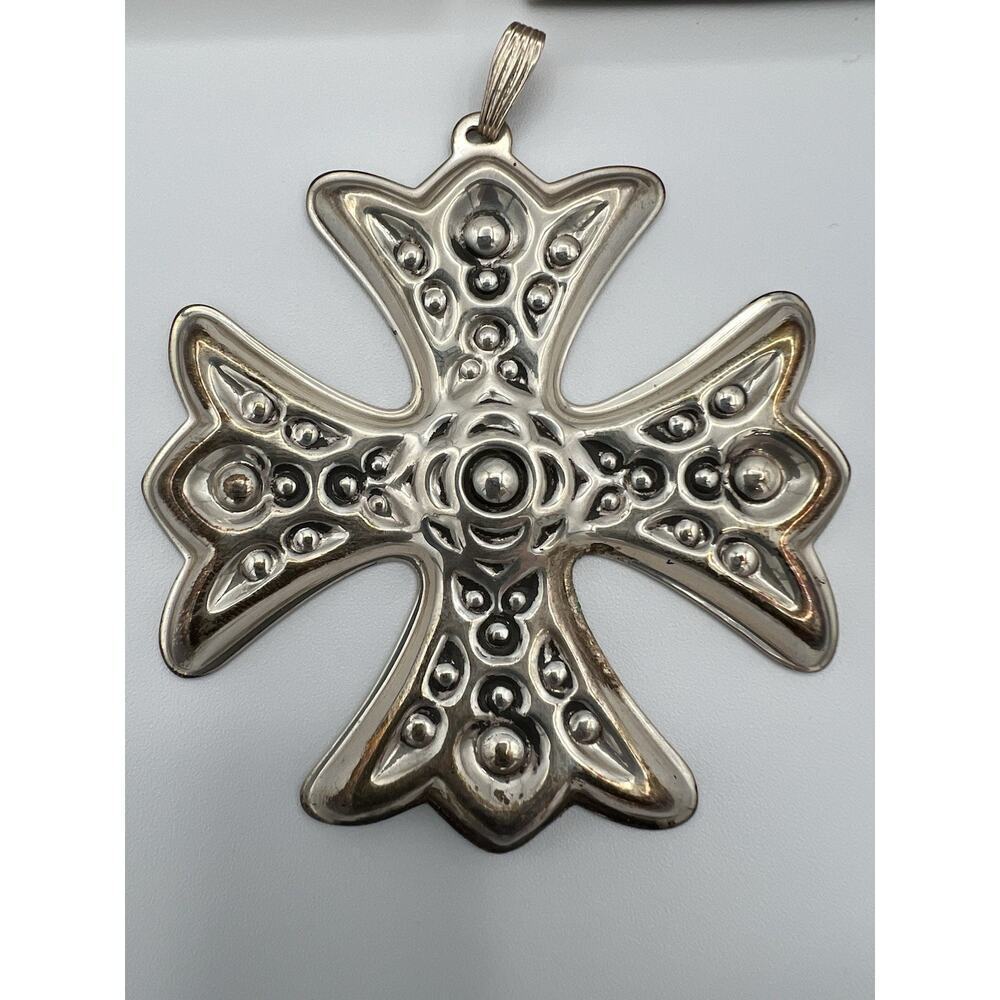Vtg Retired Limited Edition 1975 Reed & Barton Sterling Silver Christmas Cross - Picture 2 of 6